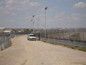 US-Mexico_border_fence