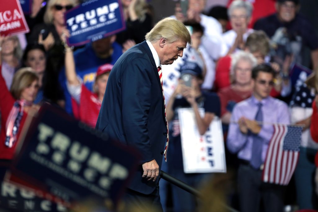 Trump Favorability Amid Cracks in the Economy